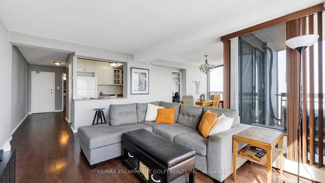 3202 - 150 Charlton Ave E, Condo with 2 bedrooms, 2 bathrooms and 1 parking in Hamilton ON | Image 2