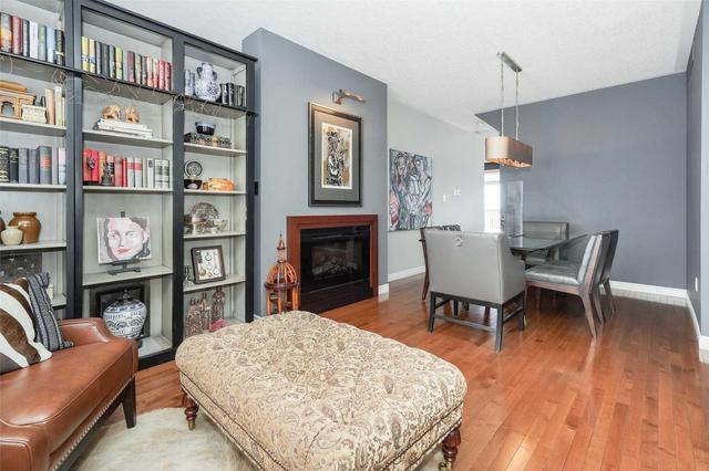 710 Zurich Dr, House detached with 3 bedrooms, 4 bathrooms and 2 parking in Waterloo ON | Image 3