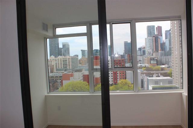 1115 - 45 Carlton St, Condo with 2 bedrooms, 2 bathrooms and 1 parking in Toronto ON | Image 11