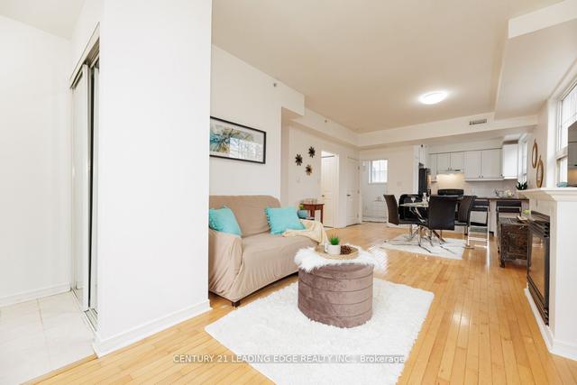 108 - 1785 Eglinton Ave E, Townhouse with 2 bedrooms, 2 bathrooms and 1 parking in Toronto ON | Image 3