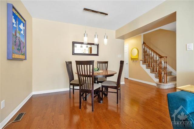 274 Silbrass Private, Townhouse with 3 bedrooms, 3 bathrooms and 3 parking in Ottawa ON | Image 4