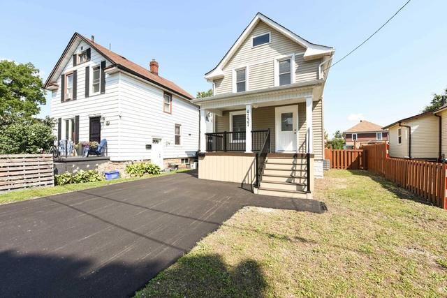 4737 Epworth Circ, House detached with 3 bedrooms, 2 bathrooms and 2 parking in Niagara Falls ON | Image 12