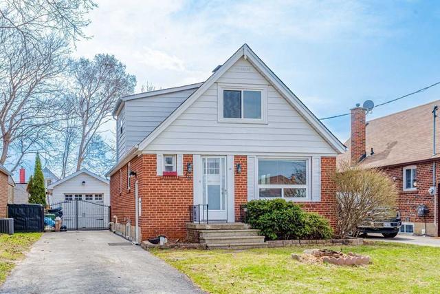 19 Westchester Rd, House detached with 3 bedrooms, 1 bathrooms and 2 parking in Toronto ON | Card Image