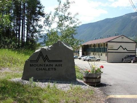 a1 - 100 Red Cedar Drive, Condo with 2 bedrooms, 1 bathrooms and 1 parking in Sparwood BC | Card Image