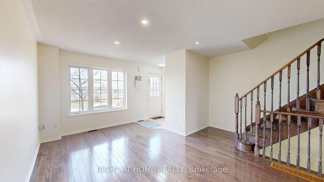 245 Torbarrie Rd, House attached with 3 bedrooms, 3 bathrooms and 2 parking in Toronto ON | Image 2