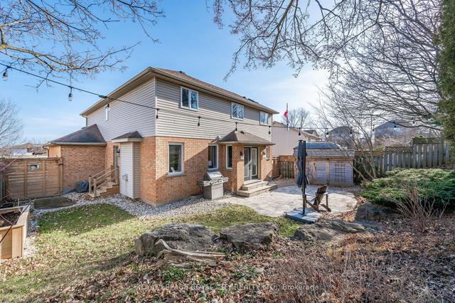 42 Peartree Cres, House detached with 3 bedrooms, 4 bathrooms and 6 parking in Guelph ON | Image 31