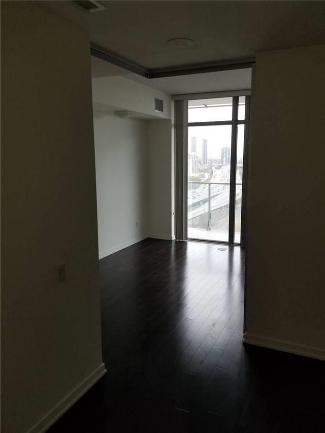1807 - 103 The Queensway Ave, Condo with 1 bedrooms, 1 bathrooms and 1 parking in Toronto ON | Image 8