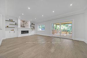 43 Ninth St, House detached with 4 bedrooms, 5 bathrooms and 3 parking in Toronto ON | Image 2