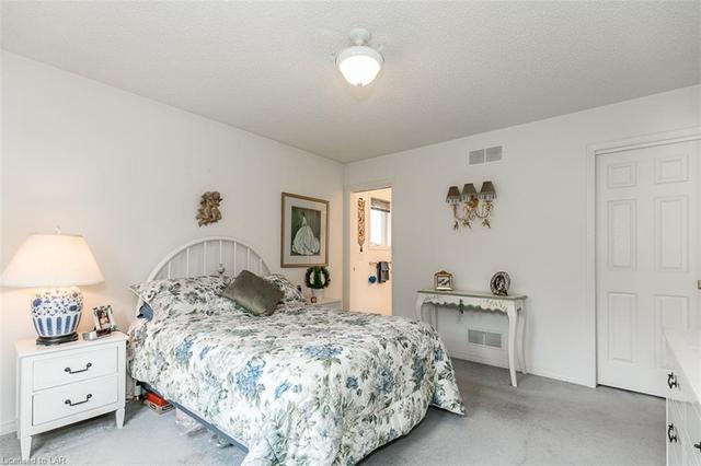 31 St James Place, House detached with 2 bedrooms, 2 bathrooms and 3 parking in Wasaga Beach ON | Image 19