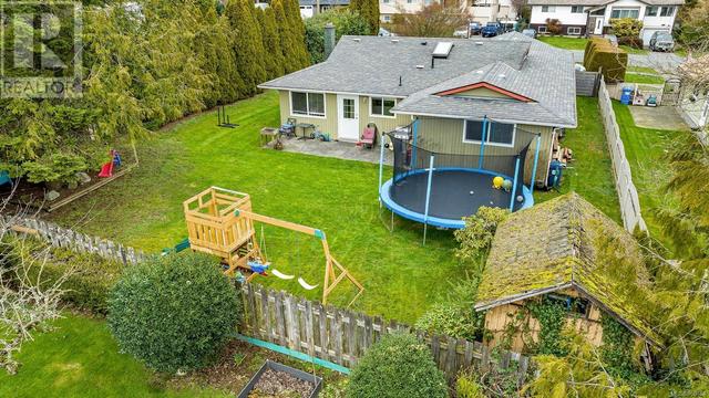 2053 Stelly's Cross Rd, House detached with 3 bedrooms, 2 bathrooms and 3 parking in Central Saanich BC | Image 33