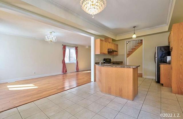 81 Peshawar Ave, House detached with 4 bedrooms, 4 bathrooms and 4 parking in Markham ON | Image 2