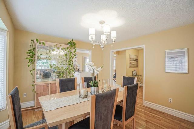 18 Cummings Crt, House detached with 4 bedrooms, 3 bathrooms and 6 parking in Markham ON | Image 19