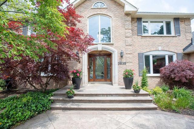 2039 St Andrews Pl, House detached with 5 bedrooms, 4 bathrooms and 8 parking in Mississauga ON | Image 12