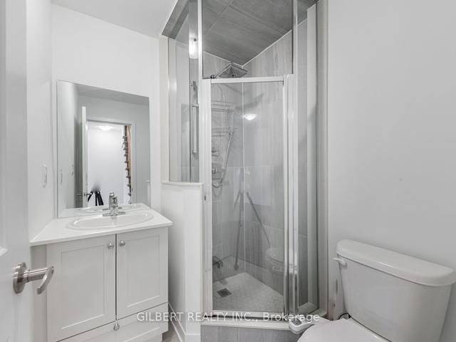 10 - 10 Marquette Ave, Townhouse with 3 bedrooms, 2 bathrooms and 1 parking in Toronto ON | Image 3