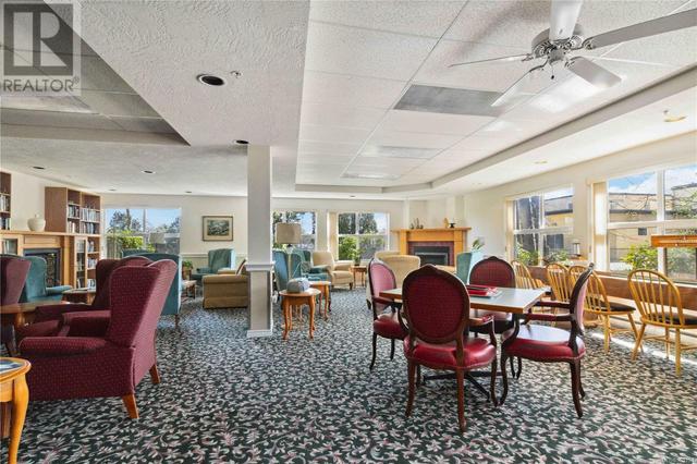 301 - 1485 Garnet Rd, Condo with 1 bedrooms, 1 bathrooms and null parking in Saanich BC | Image 27