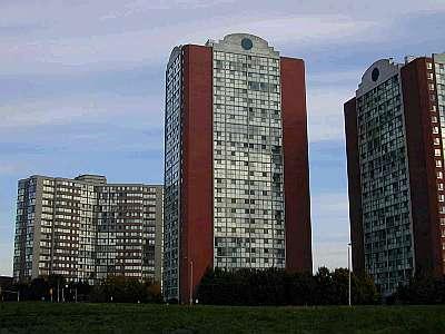 2001 - 4205 Shipp Dr, Condo with 2 bedrooms, 2 bathrooms and 1 parking in Mississauga ON | Image 1