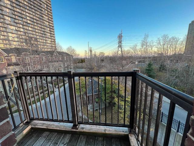 86 - 119b The Queensway Ave, Townhouse with 3 bedrooms, 3 bathrooms and 2 parking in Toronto ON | Image 9