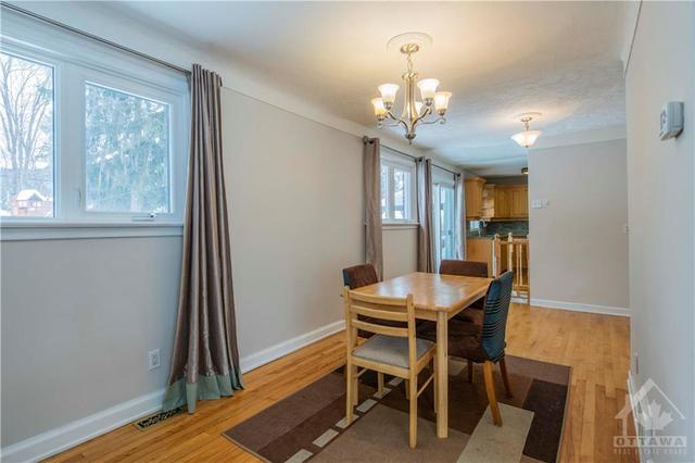 11 Sumac Street, House detached with 3 bedrooms, 2 bathrooms and 4 parking in Ottawa ON | Image 12