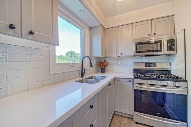 26 Westfield Dr, House semidetached with 3 bedrooms, 3 bathrooms and 5 parking in St. Catharines ON | Image 10