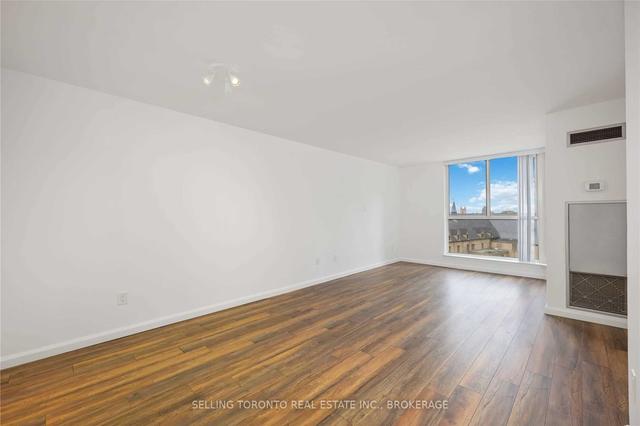 712 - 1055 Bay St, Condo with 1 bedrooms, 1 bathrooms and 1 parking in Toronto ON | Image 24
