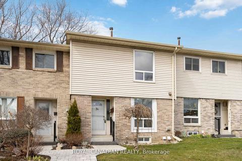 31 - 611 Galahad Dr, Townhouse with 3 bedrooms, 2 bathrooms and 1 parking in Oshawa ON | Card Image