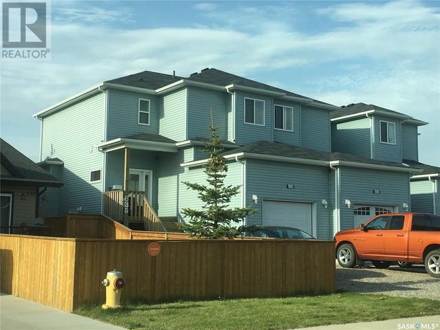 635 Eva Street, House attached with 4 bedrooms, 4 bathrooms and null parking in Estevan SK | Image 1