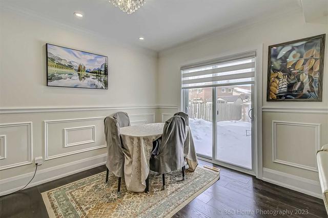 50 Endsleigh Cres, House semidetached with 3 bedrooms, 3 bathrooms and 3 parking in Toronto ON | Image 2
