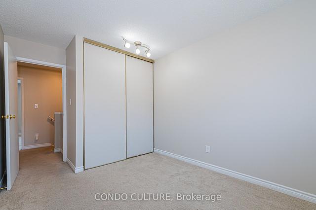 3 - 125 Sekura Cres, Townhouse with 3 bedrooms, 2 bathrooms and 2 parking in Cambridge ON | Image 9
