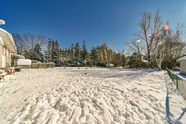 82 Jamieson Cres, House detached with 3 bedrooms, 2 bathrooms and 6 parking in Oro Medonte ON | Image 33