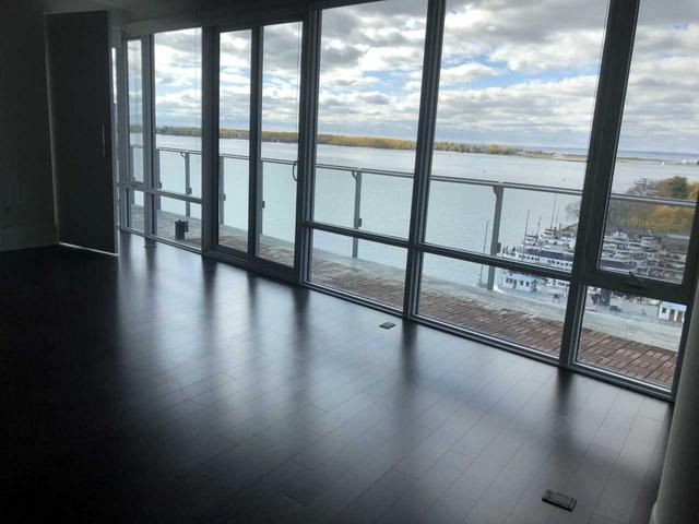 1005 - 29 Queens Quay E, Condo with 2 bedrooms, 3 bathrooms and 1 parking in Toronto ON | Image 3