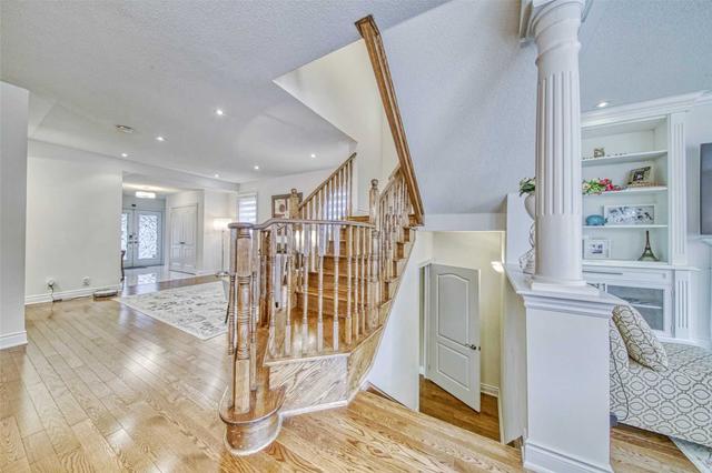 29 Altus Park Dr, House detached with 4 bedrooms, 4 bathrooms and 4 parking in Vaughan ON | Image 7