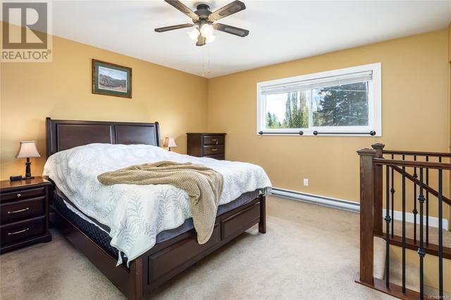 1962 Richardson Ave, House detached with 4 bedrooms, 2 bathrooms and 6 parking in Comox BC | Image 24