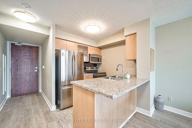 lph3 - 16 Harrison Garden Blvd, Condo with 1 bedrooms, 1 bathrooms and 1 parking in Toronto ON | Image 2