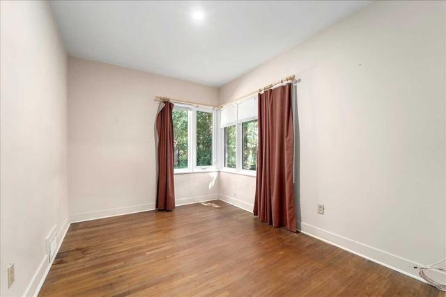 2 Ainsley Gdns, House detached with 3 bedrooms, 1 bathrooms and 5 parking in Toronto ON | Image 20