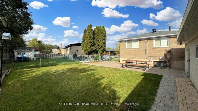 22 Secroft Cres, House detached with 3 bedrooms, 2 bathrooms and 8 parking in Toronto ON | Image 25