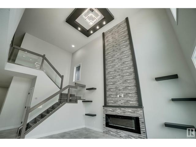 2104 18 Av Nw, House detached with 5 bedrooms, 4 bathrooms and null parking in Edmonton AB | Image 38