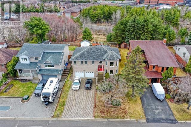 1331 Paquette Street, House detached with 4 bedrooms, 3 bathrooms and null parking in Greater Sudbury ON | Image 35