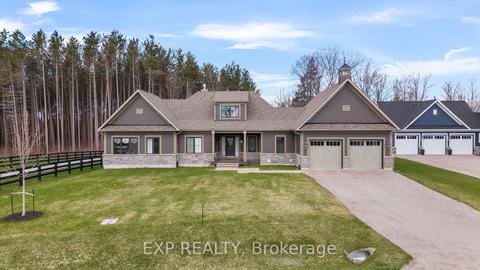 56 Georgian Grande Dr, House detached with 2 bedrooms, 4 bathrooms and 8 parking in Oro Medonte ON | Card Image