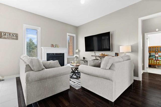 61 Collier Cres, House detached with 2 bedrooms, 2 bathrooms and 4 parking in Essa ON | Image 40