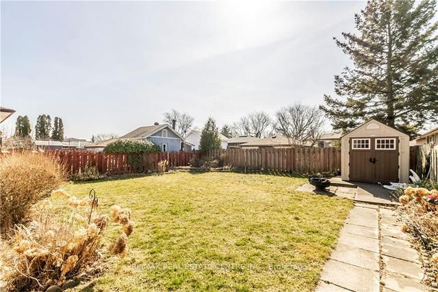 127 Gardiner Dr, House detached with 3 bedrooms, 2 bathrooms and 2 parking in Hamilton ON | Image 18