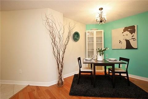 808 - 100 Hayden St, Condo with 1 bedrooms, 1 bathrooms and 1 parking in Toronto ON | Image 8