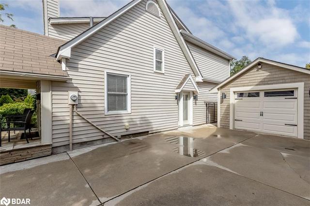 79 Drury Lane, House detached with 3 bedrooms, 3 bathrooms and 5 parking in Barrie ON | Image 2