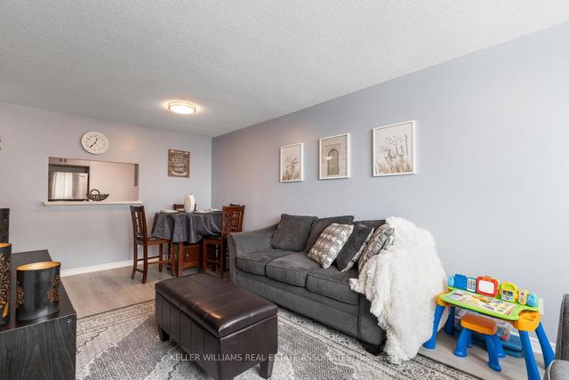 2328 - 68 Corporate Dr, Condo with 2 bedrooms, 2 bathrooms and 1 parking in Toronto ON | Image 4