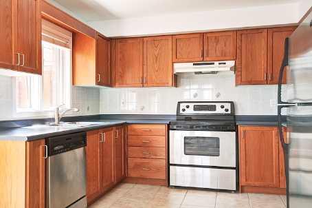 th11 - 221 Twelfth St, Townhouse with 2 bedrooms, 2 bathrooms and 2 parking in Toronto ON | Image 2