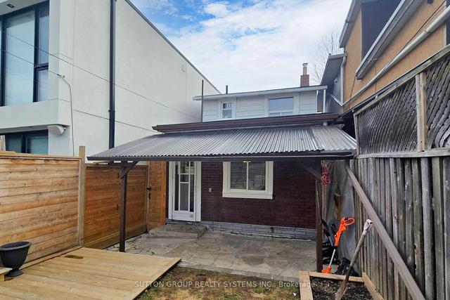 6 Corby Ave, House detached with 2 bedrooms, 2 bathrooms and 3 parking in Toronto ON | Image 13