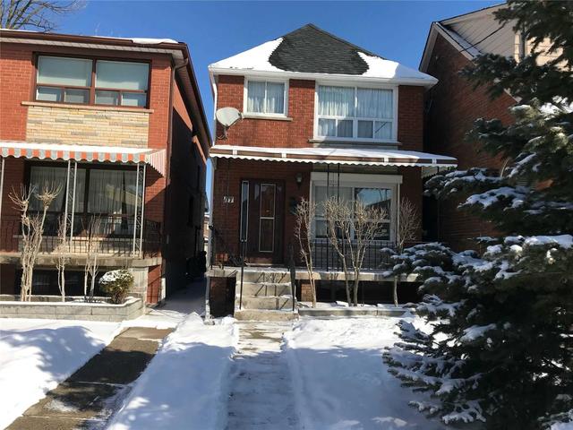 177 Earlscourt Ave, House detached with 4 bedrooms, 3 bathrooms and 1.5 parking in Toronto ON | Image 2