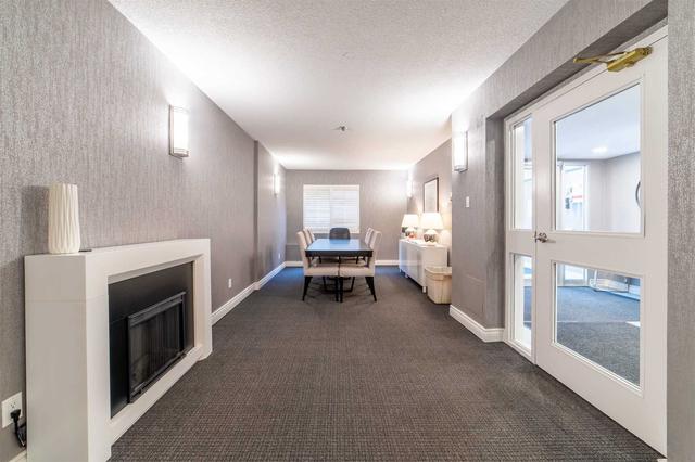 309 - 928 Millwood Rd, Condo with 2 bedrooms, 2 bathrooms and 1 parking in Toronto ON | Image 10