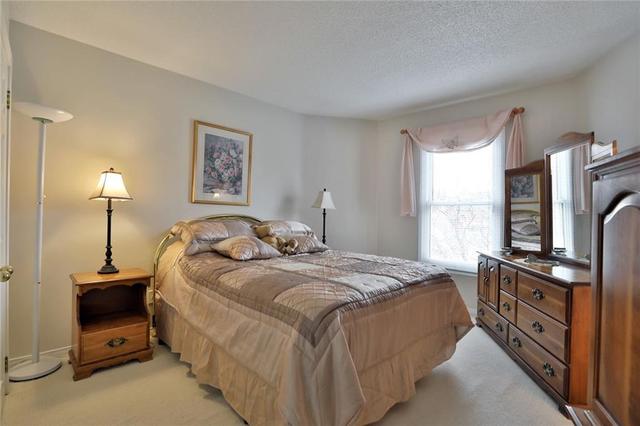 21 - 2155 Duncaster Drive, House attached with 3 bedrooms, 3 bathrooms and 1 parking in Burlington ON | Image 20