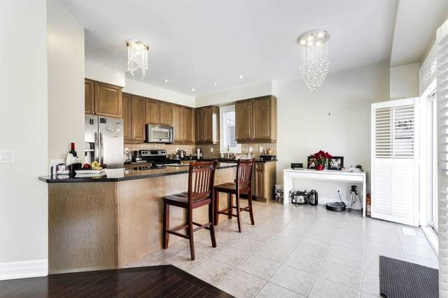 162 Kendall Dr, House detached with 4 bedrooms, 4 bathrooms and 4 parking in Milton ON | Image 13