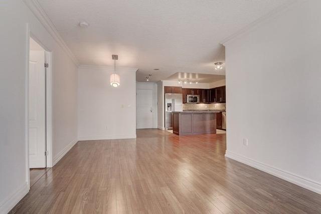 1001 - 880 Grandview Way, Condo with 3 bedrooms, 2 bathrooms and 1 parking in Toronto ON | Image 8